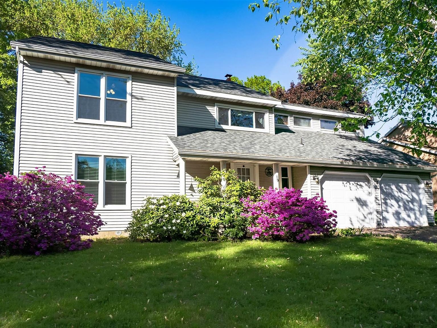 10 Orchard Park Dr Clifton Park Ny 12065 Zillow
