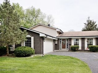 17W545 Earl Ct, Darien, IL