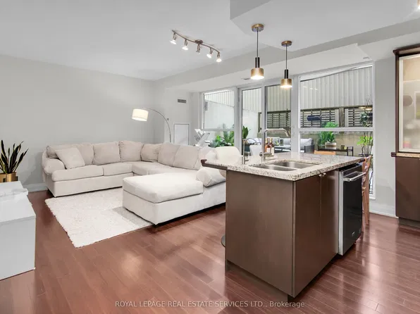 1430 Yonge St #207, Toronto, ON M4T 1Y6