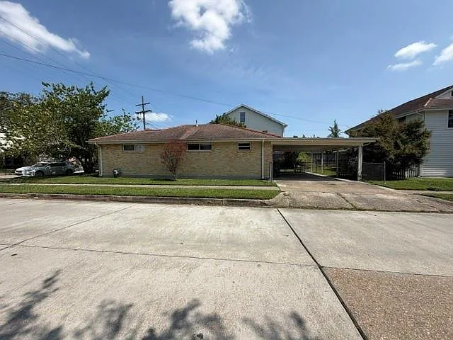 339 Hector Ave — Photo 11