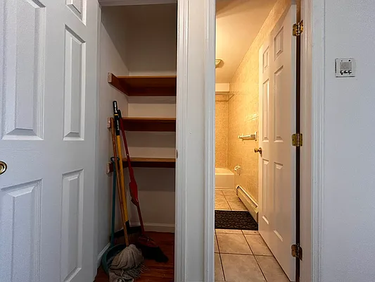 Rented by Skyhigh Realty NYC LLC | media 3