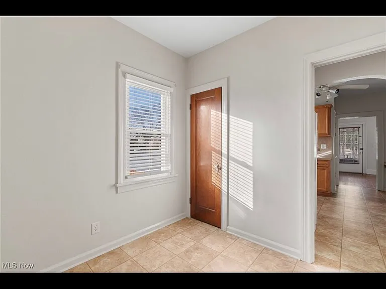 Clarendon Ave NW — Photo 9