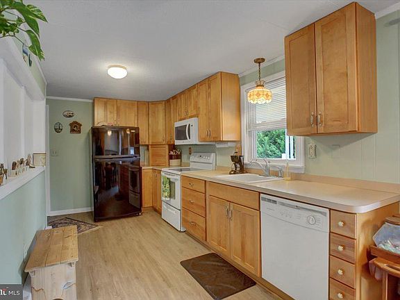 5th image of 13518 Williamsport Pike