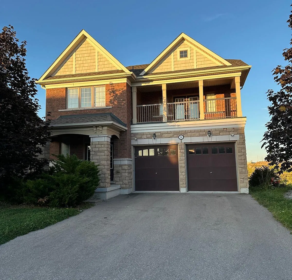 4 bed, $3,400 — Photo 2
