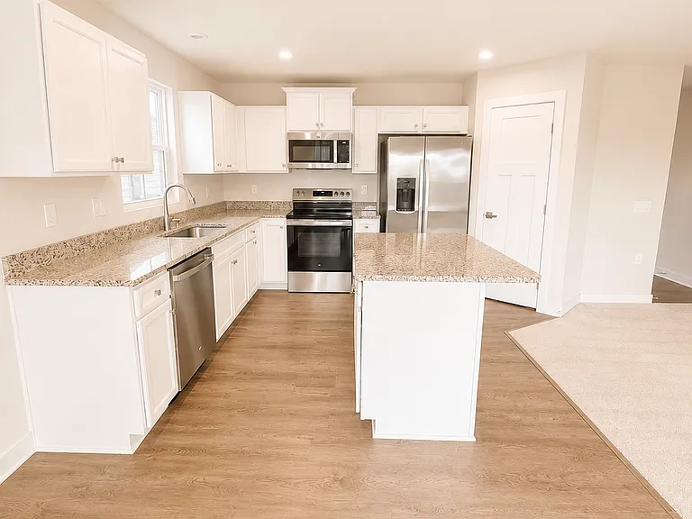 13 Holly Fern Ln — Photo 2