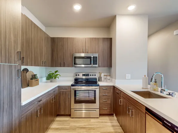 Canyon's Edge Apartments