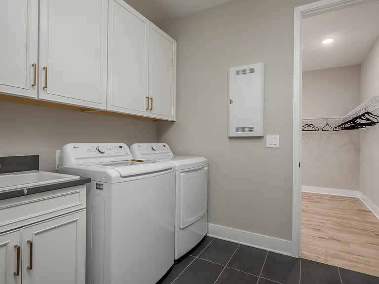 5554 Sand Fossil Ct — Photo 16