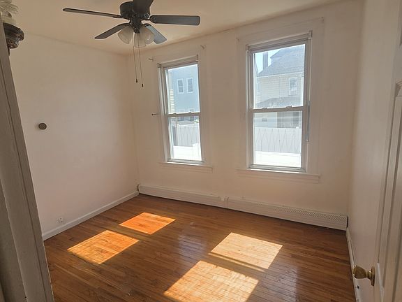3rd image of 72-74 Maple St #1