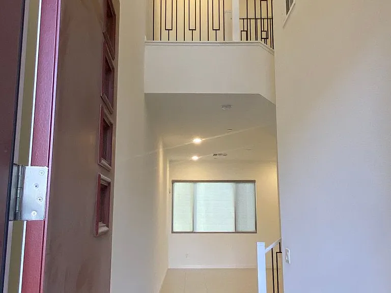 3211 Centano Ave — Photo 2