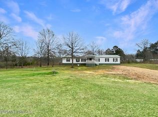 1020 Perry Ln, Summit, MS 39666