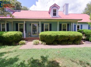 1428 Trotters Ln, Rockvale, TN 37153