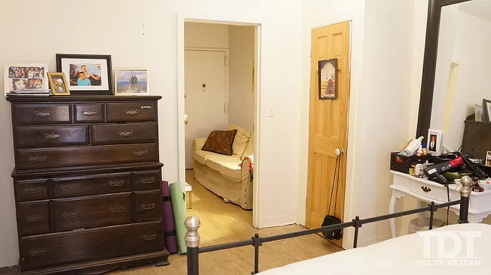 Sold by J Misrahi Realty Corp | media 18