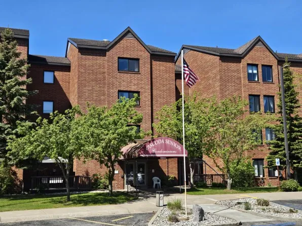 5951 N Skeel Ave Unit 105, Oscoda, MI 48750