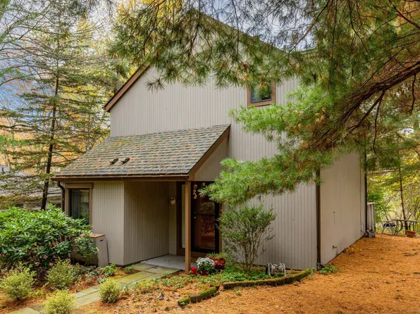 2 Highland Square #2, Avon, CT 06001