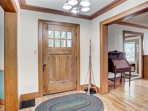 5th image of 48 Ivanhoe Ave