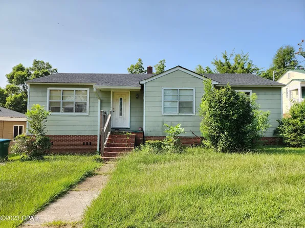 4395 Deering St, Marianna, FL 32446