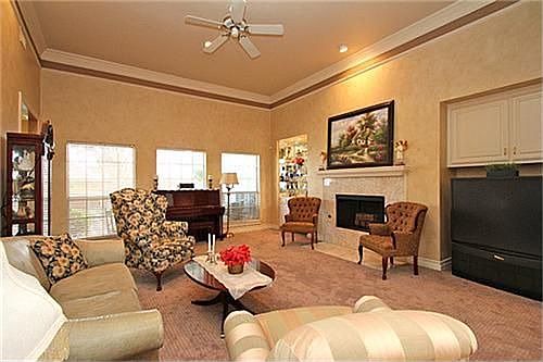 4th image of 4104 Westmoreland Dr