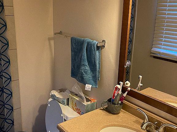 2nd image of 16045 Templar Cir