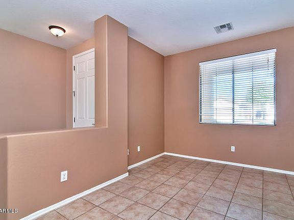 5th image of 39730 N Bridlewood Way