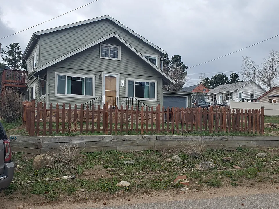 245 Virginia Dr