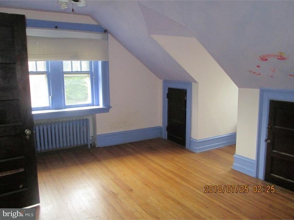 2nd image of 6603 Lincoln Dr