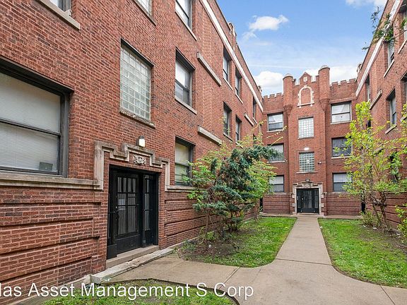 2nd image of 4246 S Michigan Ave #3W