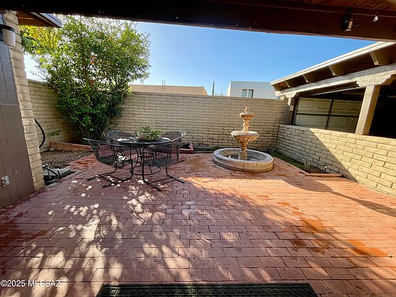 2nd image of 2434 N Shade Tree Cir