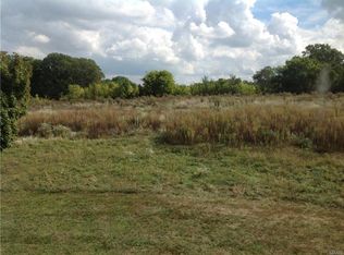 1946 Columbia Quarry Rd, Columbia, IL 62236