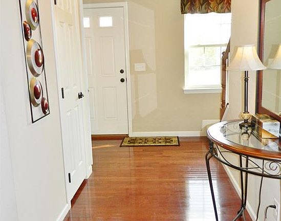 2nd image of 10604 Durrey Ct