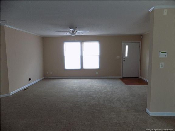 5th image of 118 Valley Pine Ln