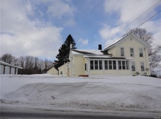 9315 Paris Hill Rd, Sauquoit, NY 13456