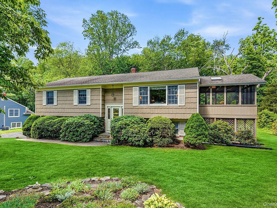 1st image of 22 Locksley Lane