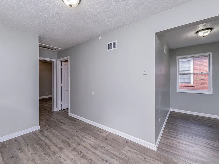 6925 Corbitt Ave — Photo 7