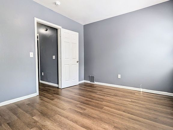 3rd image of 602 Egleston Ave #2