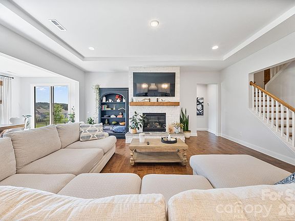 4th image of 16139 Tulloch Rd