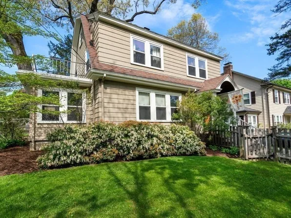 215 Melrose St, Newton, MA 02466