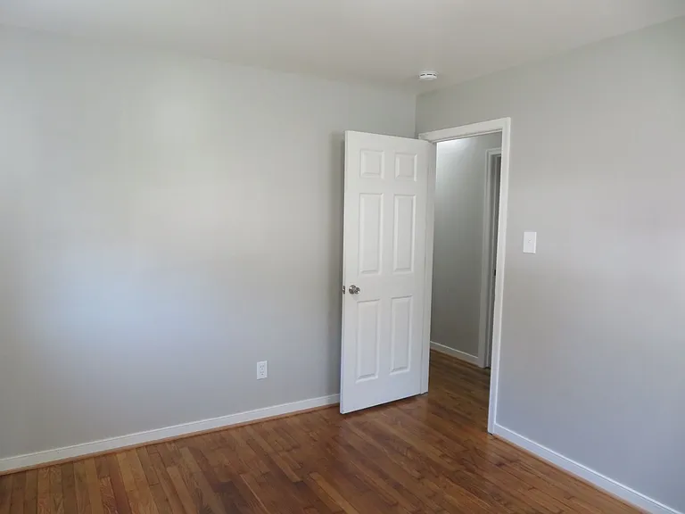 327 S 13th Ave — Photo 11