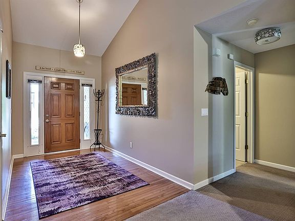 5th image of 373 Foxhunt Dr
