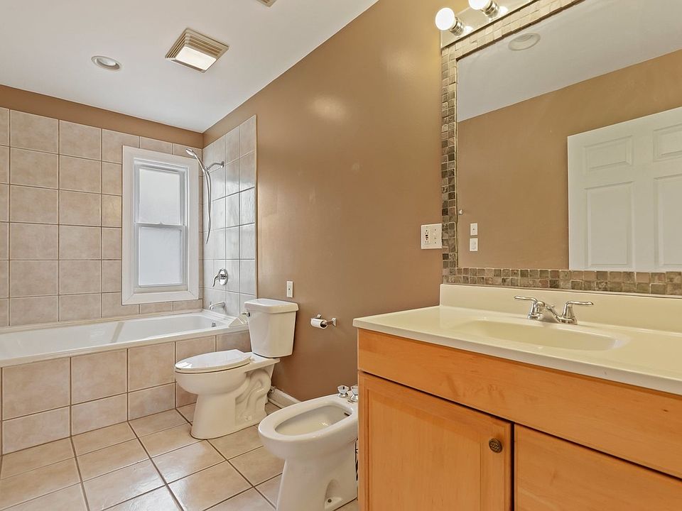 2nd image of 16368 New Ave