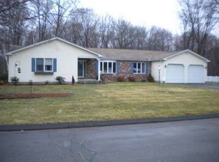 19 Wishing Well Way, West Springfield, MA 01089