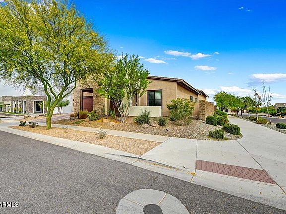 2nd image of 1352 E LA MIRADA Drive