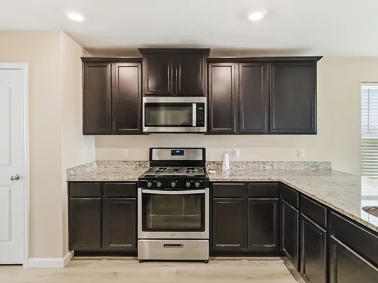 15027 Harbor Lndg — Photo 14