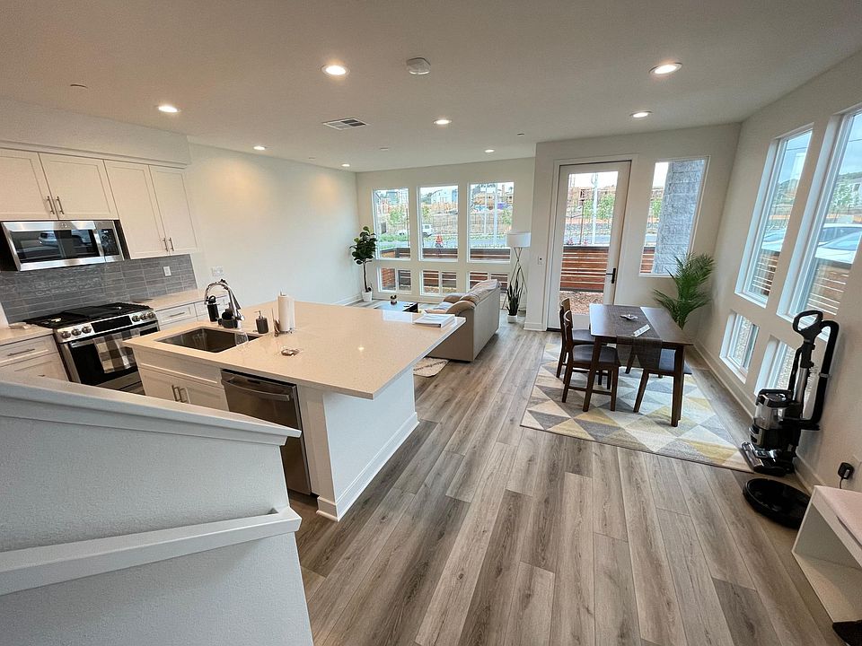 1st image of 10992 Aderman Way