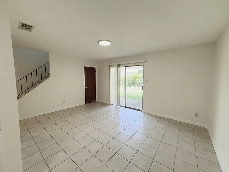 2209 Mission Hill Cir #104 — Photo 7