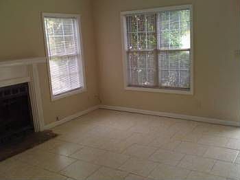 5th image of 357 Farm Place Ct NE
