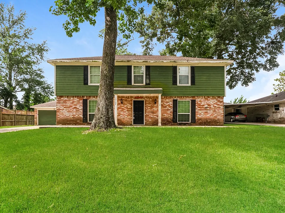 10122 Woodhollow Dr