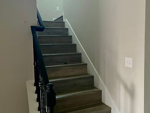 4th image of 10032 Adams Ln