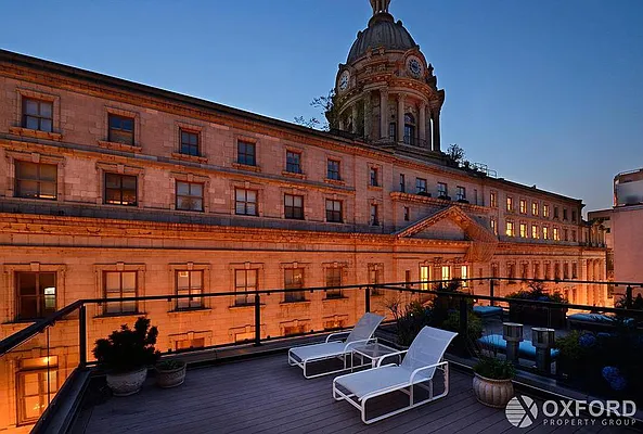 Rented by Oxford Property Group | media 30