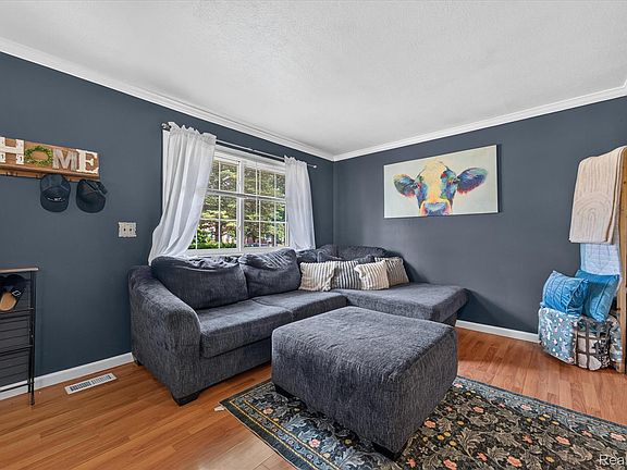 5th image of 10660 Jackson St