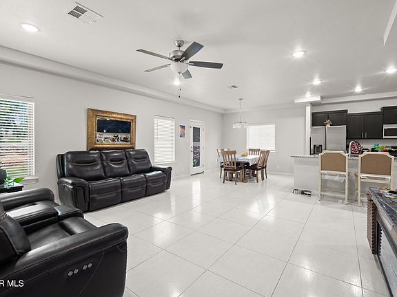 4th image of 4817 Christian Azcarate St